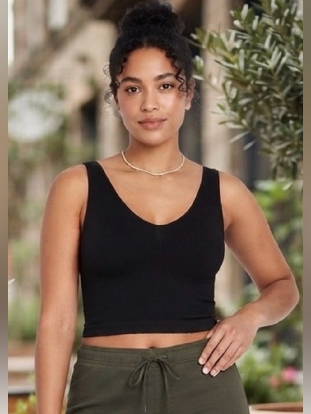 Xersion VNeck Sleeveless Ribbed Top
